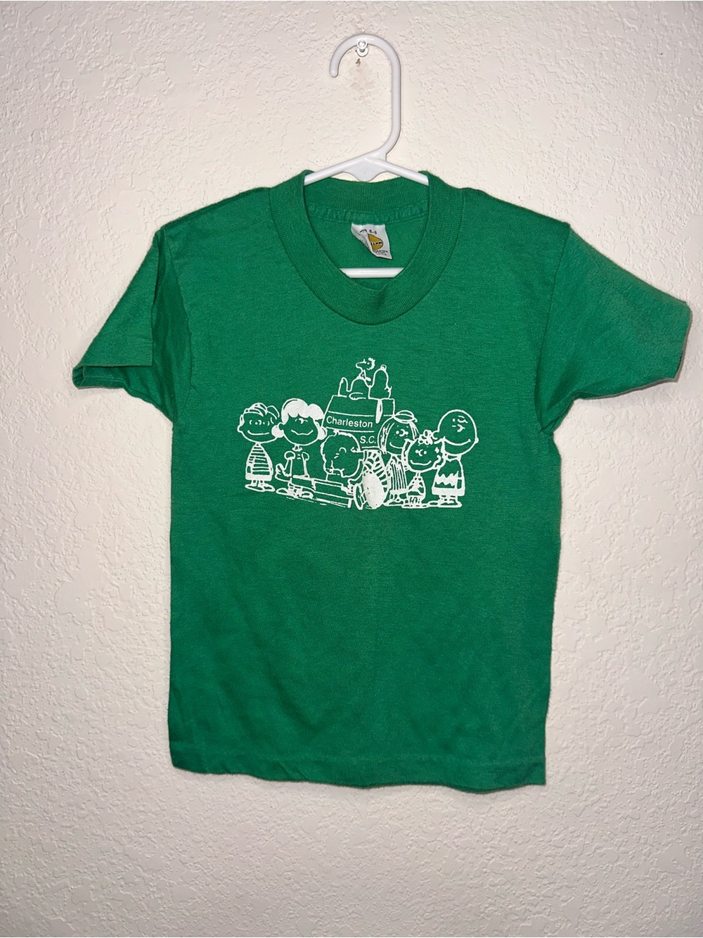 Vintage Peanuts Charlie brown and friends Charleston Graphic tee Size small 6-8